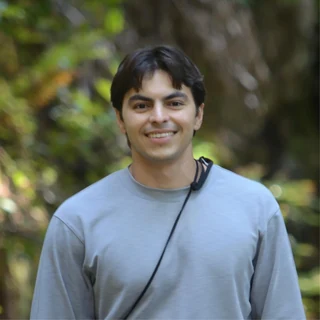 Alex, a PingFusi reviewer